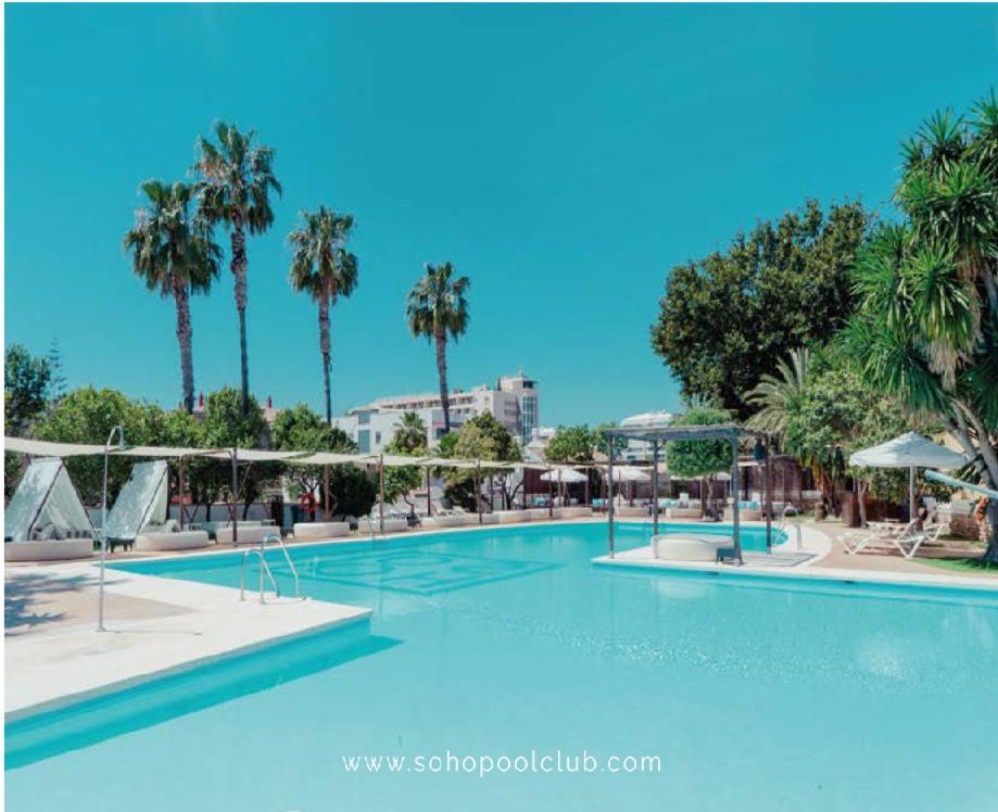 Piso Con 2 Habitaciones, 2 Terrazas Y Piscina Torremolinos Zewnętrze zdjęcie